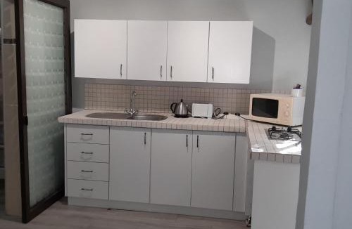 Kareeberg Hostel | Backpackers Somerset West