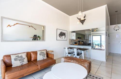 Bloubergstrand Apartment | Sea Spray B403 by CTHA