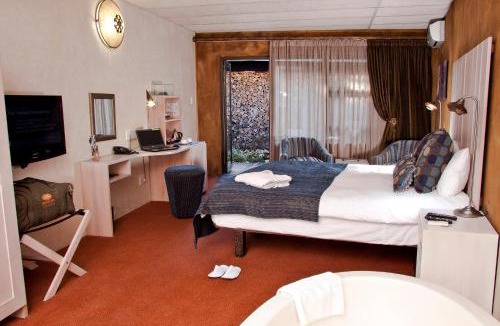 Kempton Park Hotel | African Rock Hotel & Spa -"Relaxed Exclusivity"