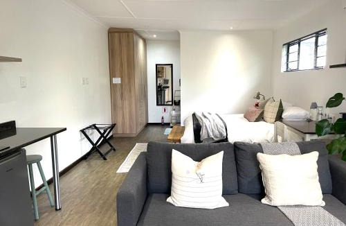 Nahoon Apartment | Nahoon Studio B