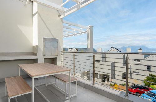 Big Bay Apartment | Bona View Estate 30