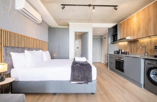 Observatory Apartment | 507 Riverlands - Lux Studio Apartment