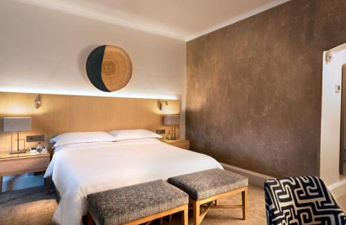 Victoria and Alfred Waterfront Hotel | Queen Victoria Hotel by NEWMARK