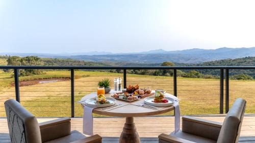 Loerieheuwel Hotel | Intle Boutique Hotel