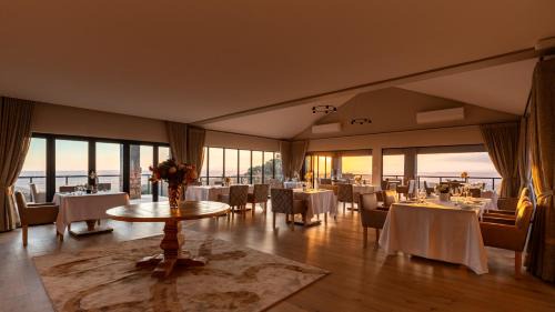 Loerieheuwel Hotel | Intle Boutique Hotel