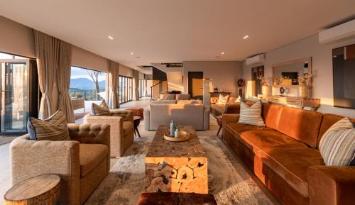 Loerieheuwel Hotel | Intle Boutique Hotel