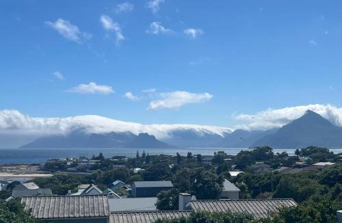 Cape Peninsula Villa | Villa PheZulu