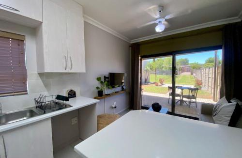 Newcastle Apartment | Aloe Hideaway