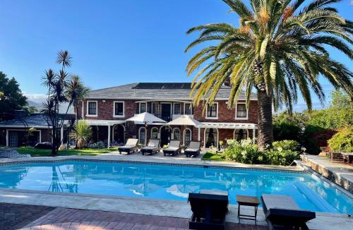 Somerset West House | Boutique Villa Guesthouse
