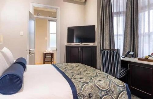Essenwood Hotel | Luxe Avondale Boutique Hotel