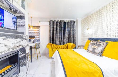 Pretoria House | Homes of Ace Diamond
