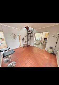 Richwood House | S&R Guesthouse