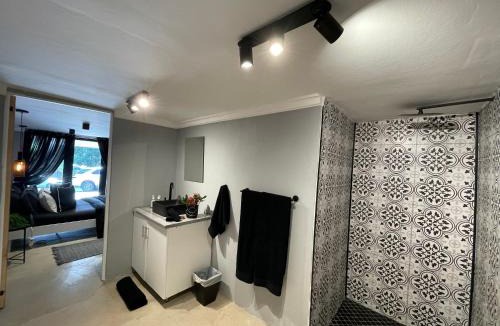 Hunter's Home Apartment | Trogon Unit