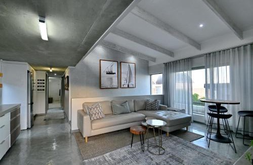 Glentana Apartment | At Last Glentana Apartment