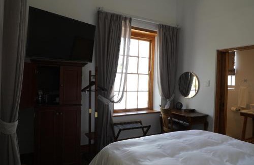 Ladismith Bed & Breakfast | Volstruis Paleis
