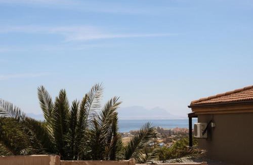 Mountainside Villa | Rissie's Villa