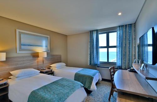 Summerstrand Hotel | Town Lodge Gqeberha