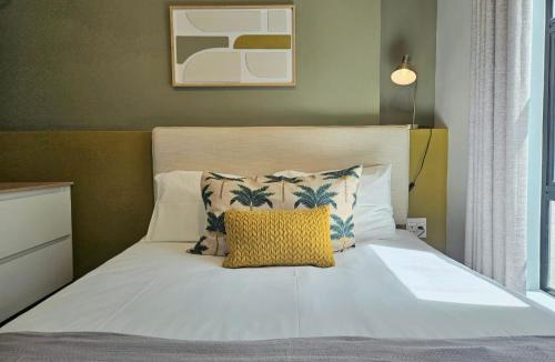 Sea Point Apartment | FOUR on O - Fluent Serviced Apartments