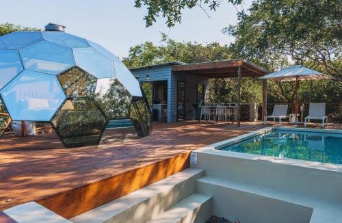 Hluhluwe Villa | The Dome, Private Pool, Hot tub, Free Standing Bath, Private Game Reserve, Stargazing, Giraffe Tower, Romantic Getaway, Ultimate Bush Luxury