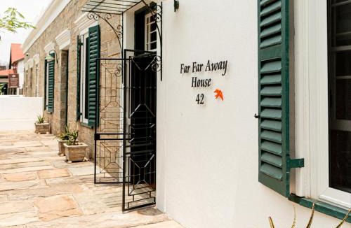 Graaff-Reinet House | Far Far Away Guesthouse - 4-star Luxury Karoo Escape with Garden, Pool & Personal Touch