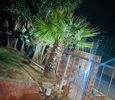Bluewater Bay House | Vuyomat at Sea Guest House Bluewater Bay