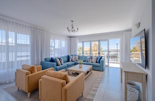 Voelklip House | Serenity on 6th Luxury holiday home