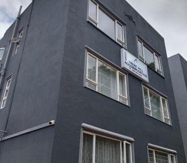Glenwood Apartment | Frere Hill Guesthouse