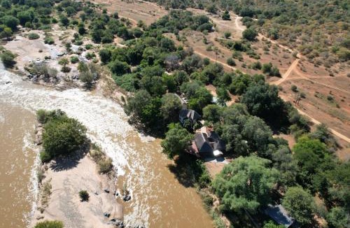 Hoedspruit Cabin | Bushriver Lodge