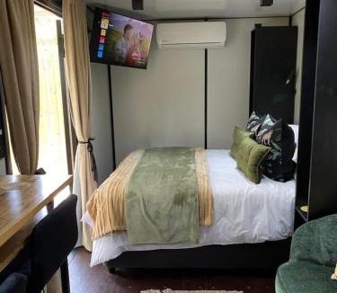 Hillcrest Apartment | Stacey's Mini Hideaway