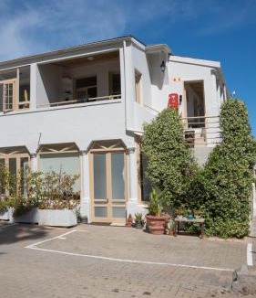 Kalk Bay Apartment | Dalebrook Place