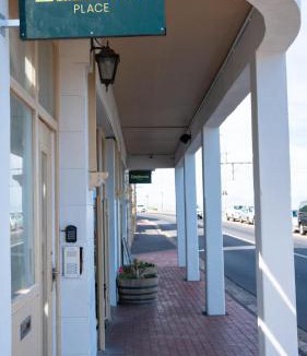 Kalk Bay Apartment | Dalebrook Place