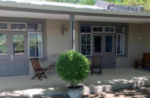Stellenbosch House | Madajo