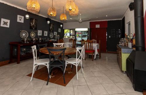 Hazyview Hotel | Woodpecker's Guest House