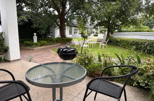 Magaliesberg Apartment | Steenkoppies estate semi self catering unit 1