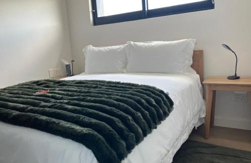 Hermanus City-Centre Apartment | The Wild Oak