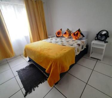 Leisure Bay House | Hansel and Gretel self catering accommodation