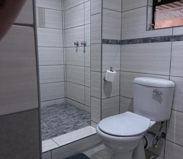 Vanderbijlpark Apartment | Shady Seringa Accommodation