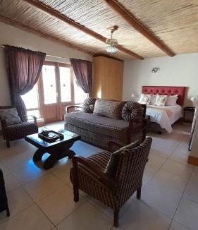 Beaufort West Apartment | Nagenoeg Guest House