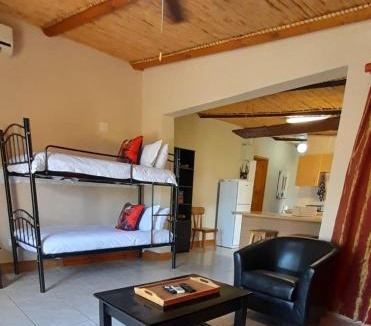 Beaufort West Apartment | Nagenoeg Guest House