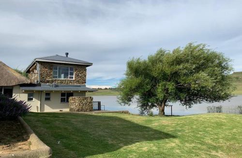 Maluti a Phofung House | The Boathouse
