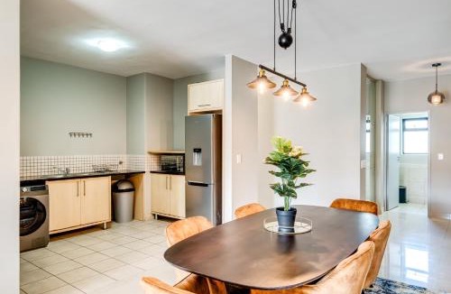 Century City Apartment | Belina - Knightsbridge Prestige Suite