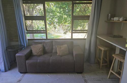 Walmer Apartment | Honeywood Stays "Cozy Corner" - Near Airport, Fast Wi-Fi & Secure Parking