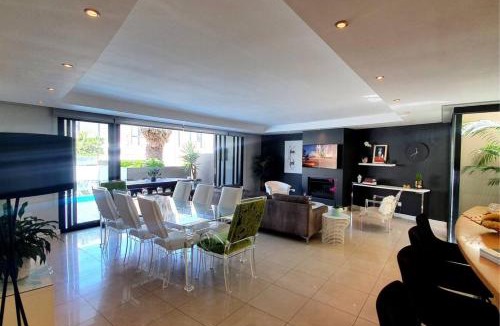 Sunset Beach Villa | Cape Town Sunset Beach Luxury Beachfront Villa