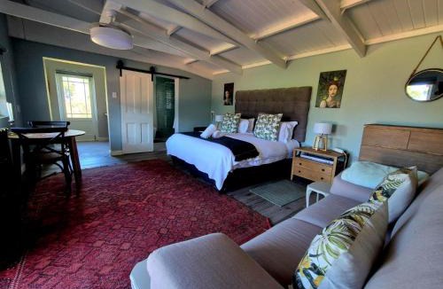 Swellendam Apartment | Itha's Garden Self Catering