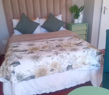 Fish Hoek House | Oasis Simon's town cape town