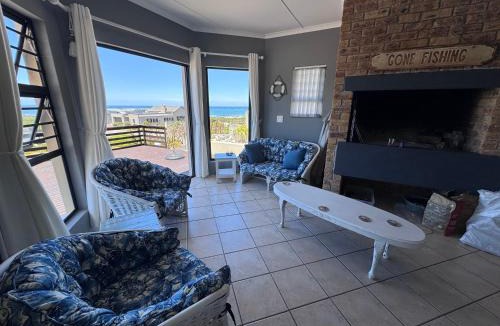 Pearly Beach House | Sea Jewel