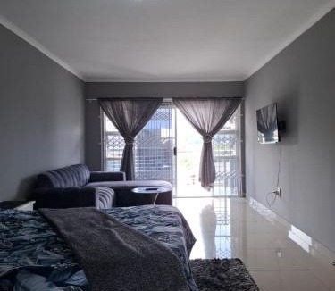 Newlands East House | 1 on Gurnard