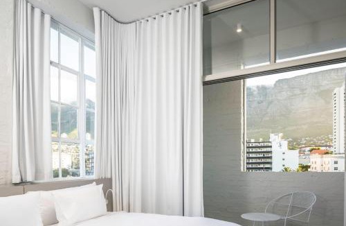 Cape Town City Centre Hotel | BlackBrick Gardens