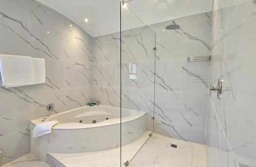 La Lucia Hotel | Coastal Boutique Hotel