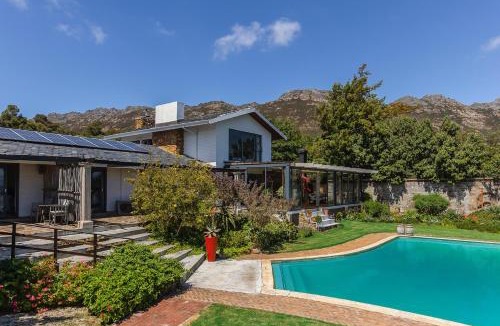 Helderberg Rural House | Watermill Ocean View Luxury Family Retreat